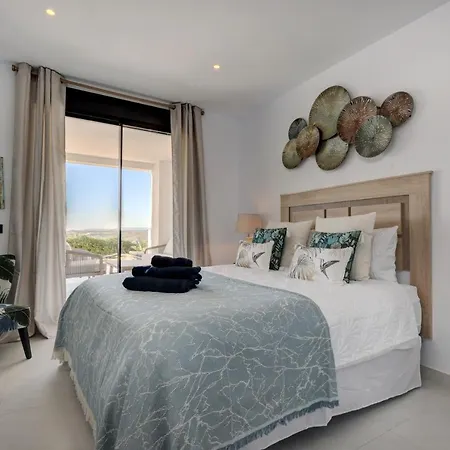 Mirador - Hills Естепона